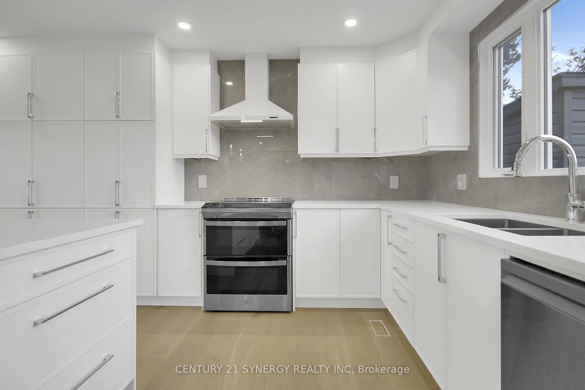 Photo 10 of 16 Glenridge Road, Ottawa, Meadowlands/Crestview — HOMEH