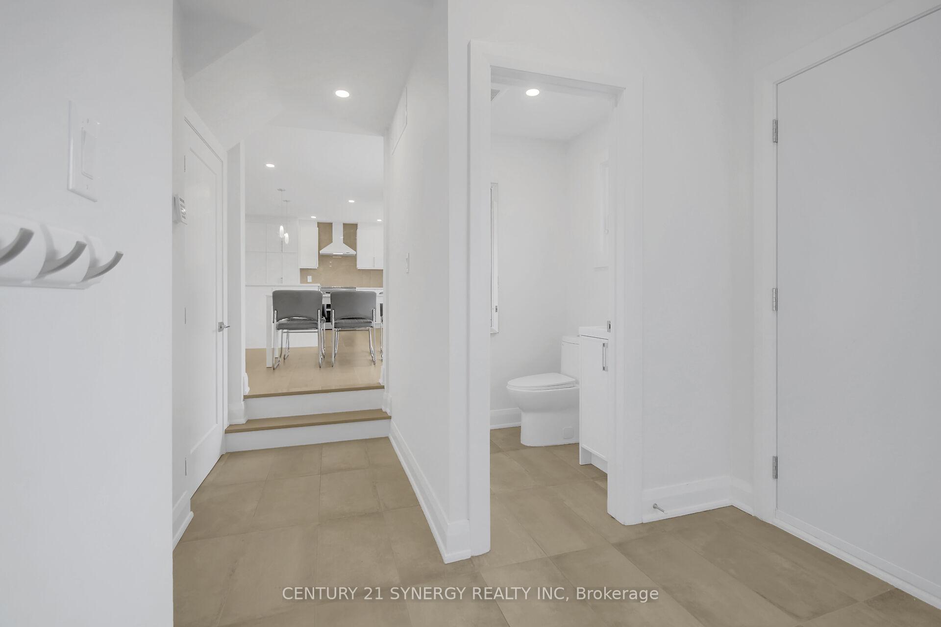 Photo 12 of 16 Glenridge Road, Ottawa, Meadowlands/Crestview — HOMEH