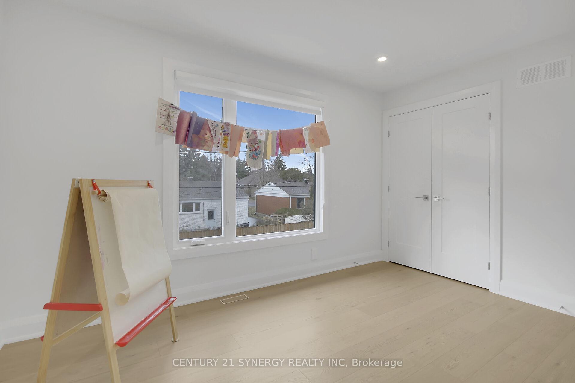 Photo 23 of 16 Glenridge Road, Ottawa, Meadowlands/Crestview — HOMEH