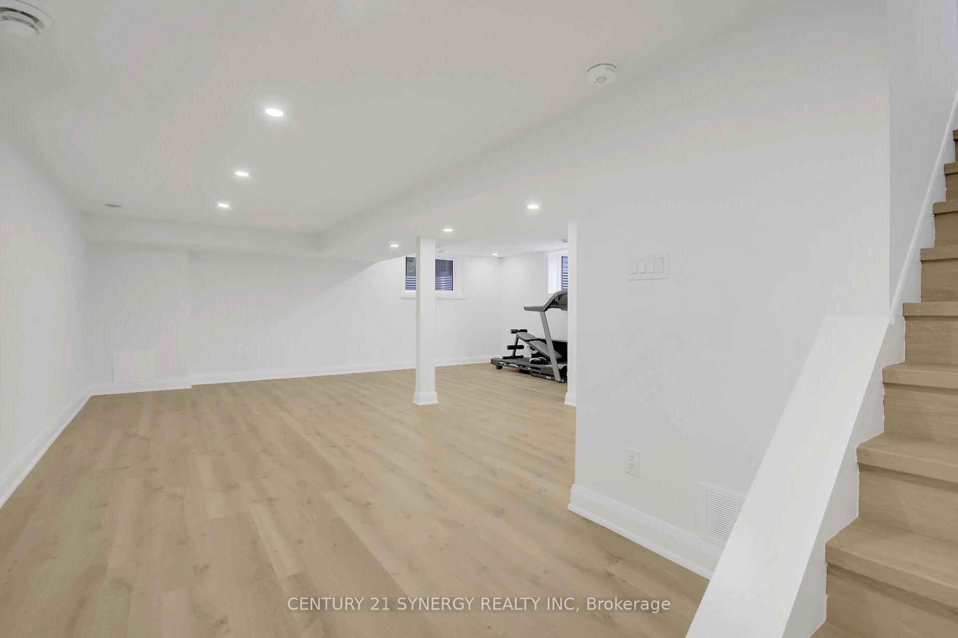 Photo 35 of 16 Glenridge Road, Ottawa, Meadowlands/Crestview — HOMEH