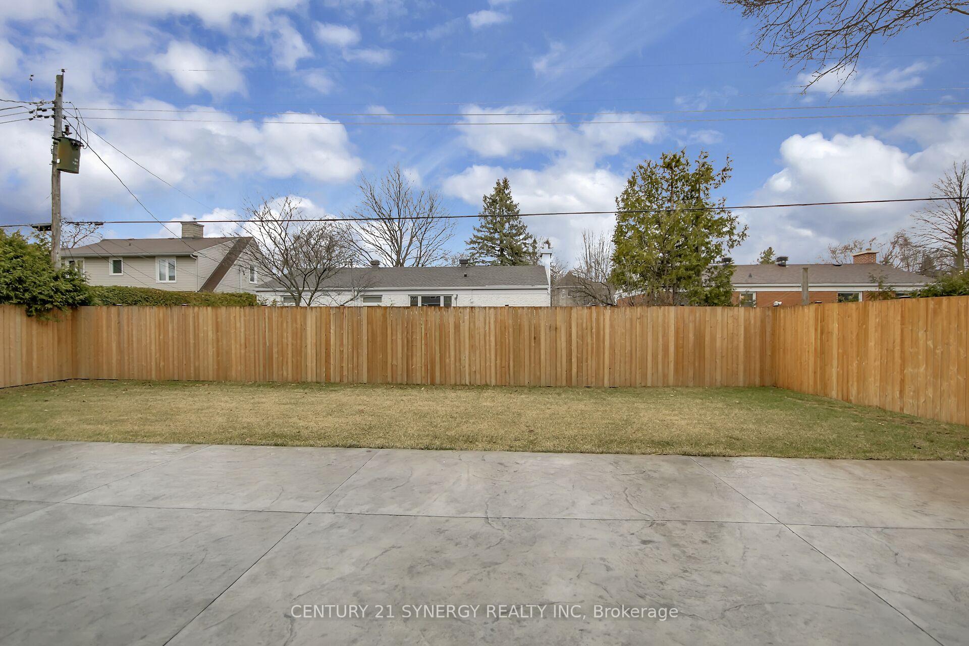 Photo 41 of 16 Glenridge Road, Ottawa, Meadowlands/Crestview — HOMEH