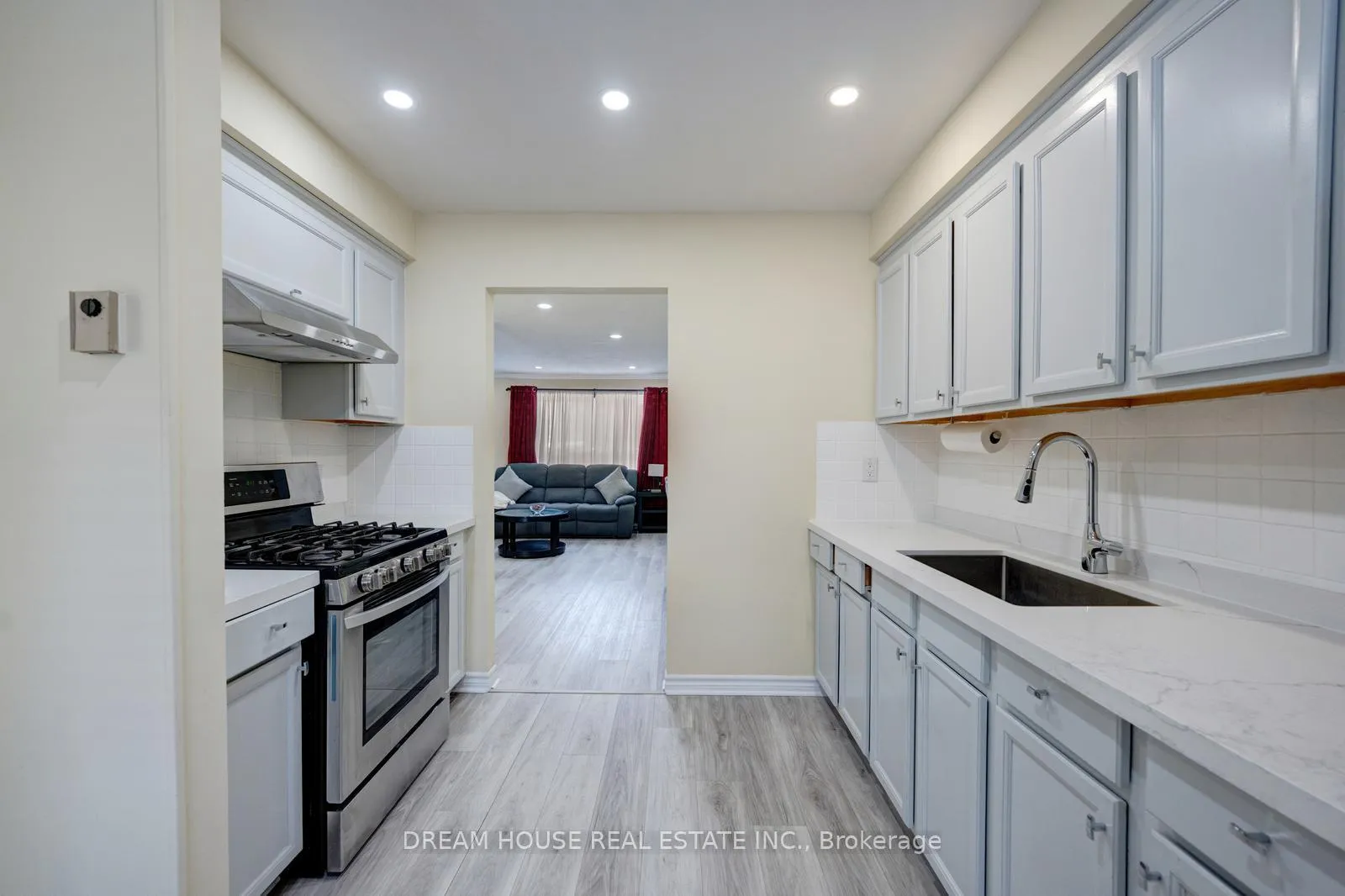 Photo 6 of Unit 2, 1655 Geta Circle, Pickering, Village East — HOMEH