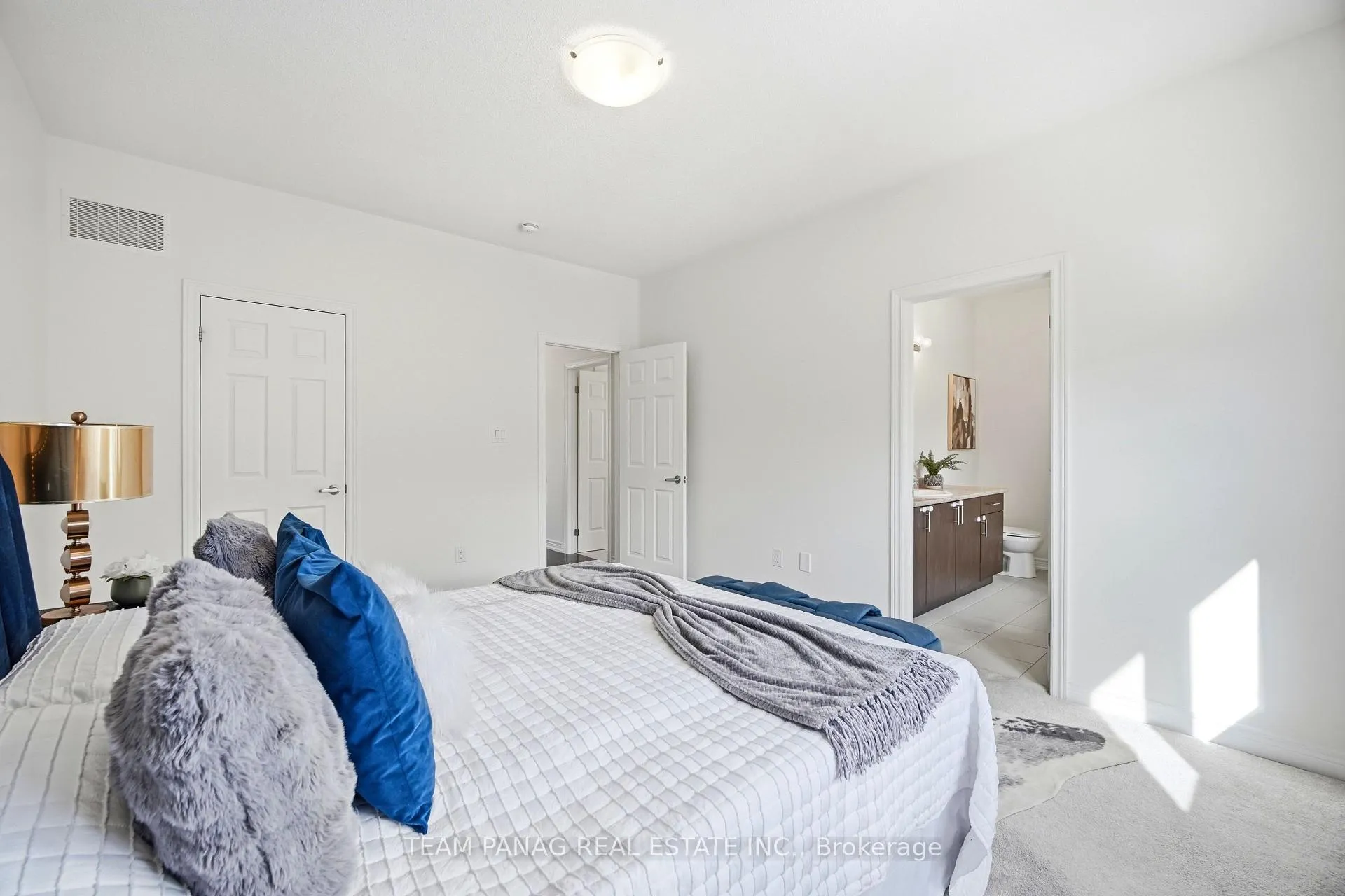 Photo 21 of 414 Royal West Drive, Brampton, Credit Valley — HOMEH