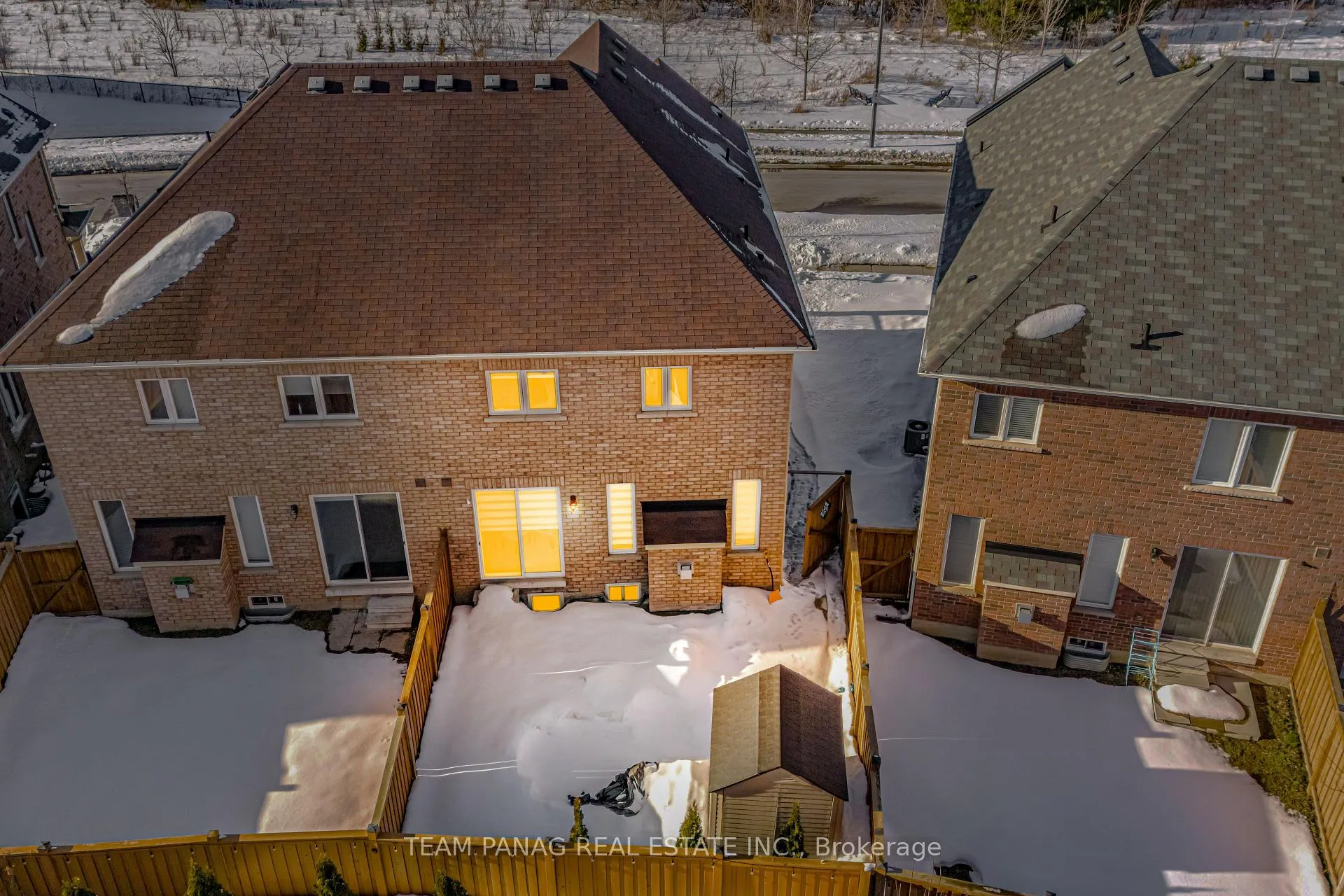 Photo 44 of 414 Royal West Drive, Brampton, Credit Valley — HOMEH