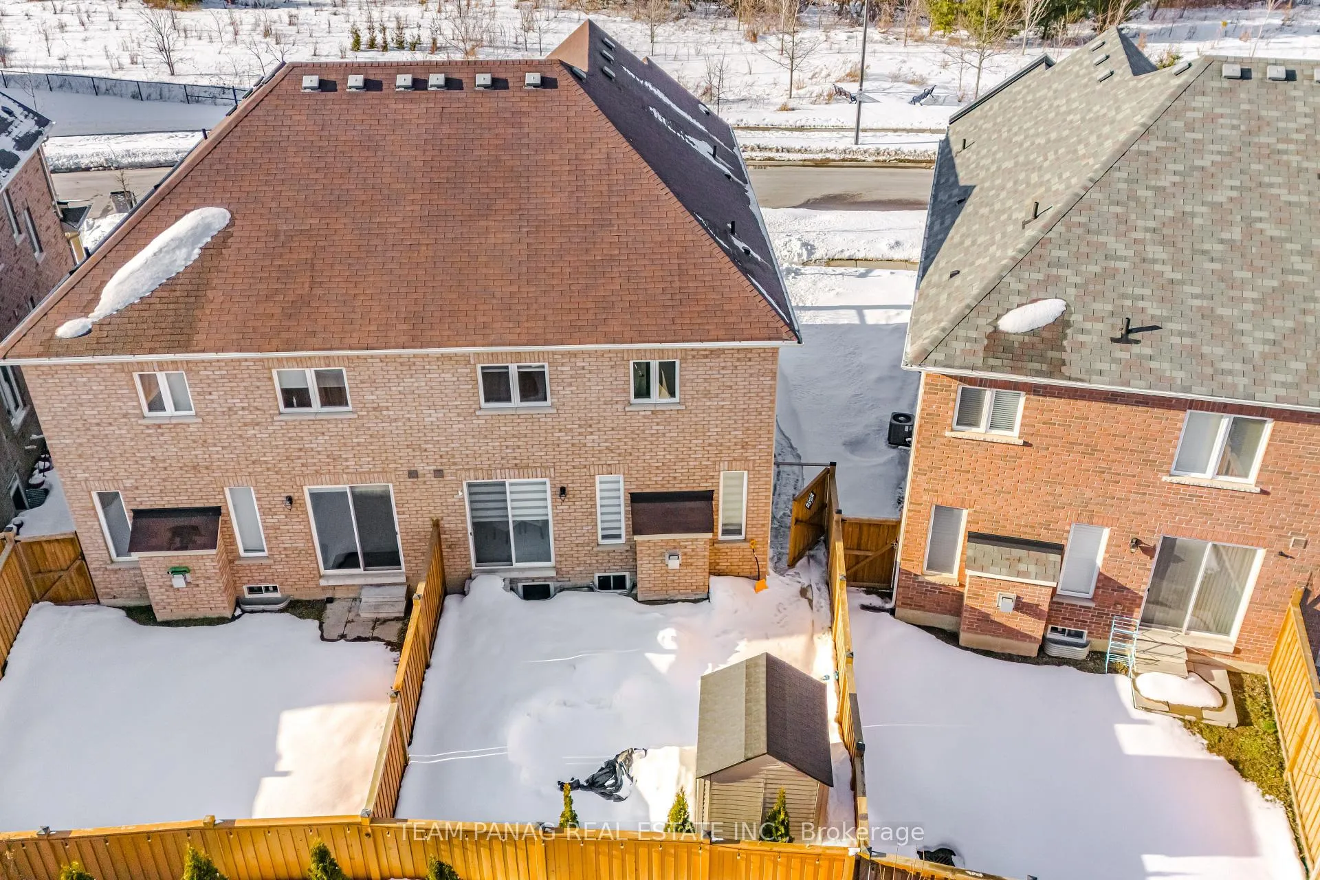 Photo 46 of 414 Royal West Drive, Brampton, Credit Valley — HOMEH