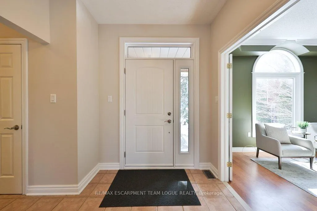 Photo 5 of 4127 Bonavista Crescent, Burlington, Rose — HOMEH