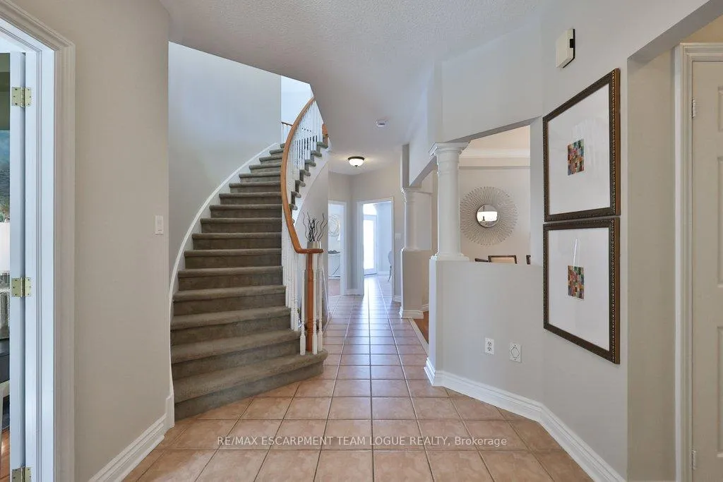 Photo 6 of 4127 Bonavista Crescent, Burlington, Rose — HOMEH
