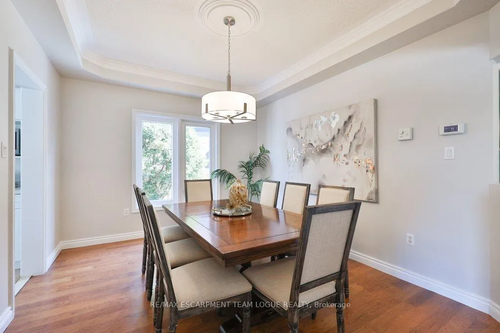 Photo 11 of 4127 Bonavista Crescent, Burlington, Rose — HOMEH
