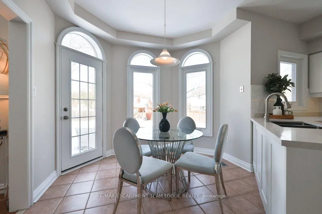 Photo 17 of 4127 Bonavista Crescent, Burlington, Rose — HOMEH