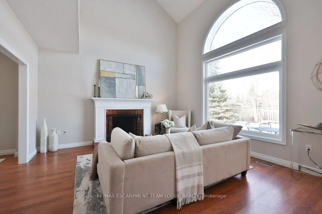 Photo 19 of 4127 Bonavista Crescent, Burlington, Rose — HOMEH