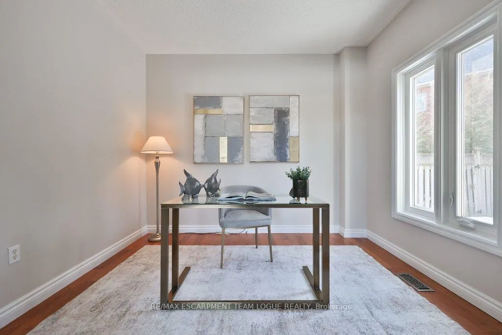 Photo 21 of 4127 Bonavista Crescent, Burlington, Rose — HOMEH