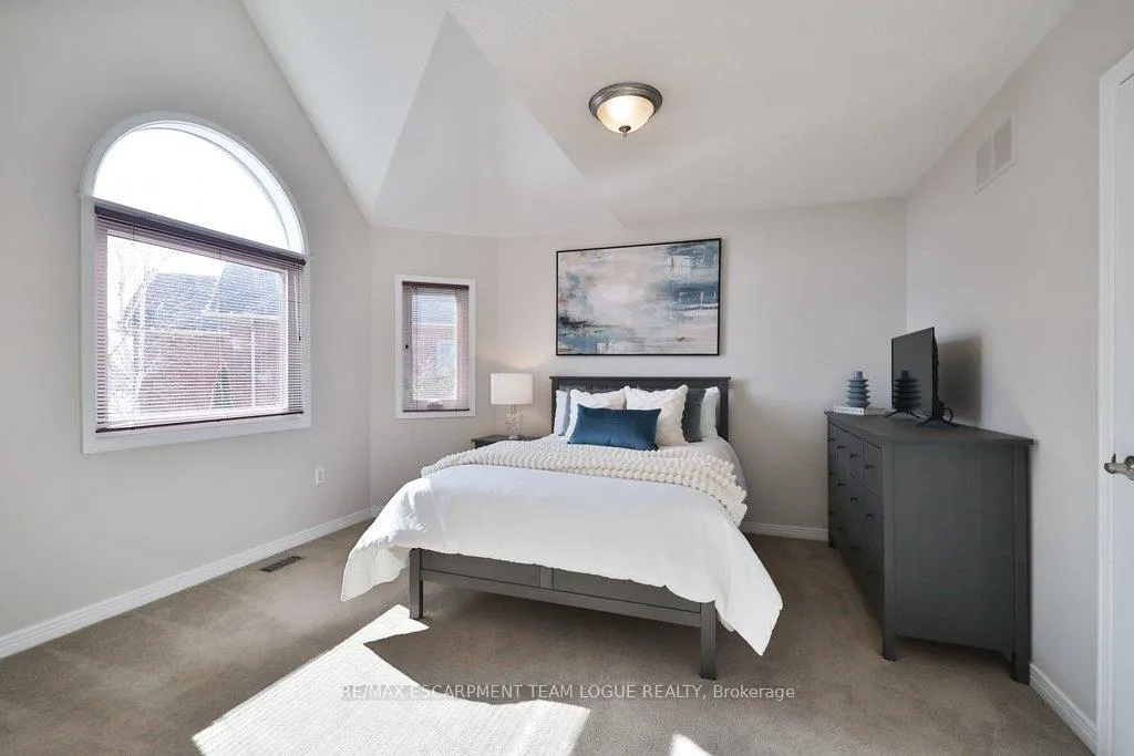 Photo 32 of 4127 Bonavista Crescent, Burlington, Rose — HOMEH