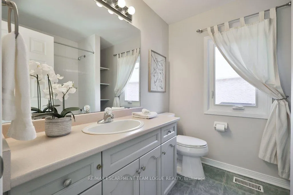 Photo 36 of 4127 Bonavista Crescent, Burlington, Rose — HOMEH