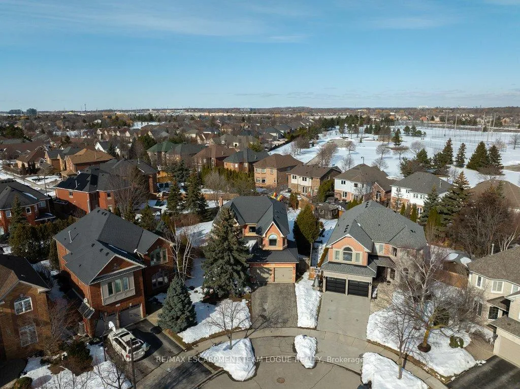 Photo 41 of 4127 Bonavista Crescent, Burlington, Rose — HOMEH
