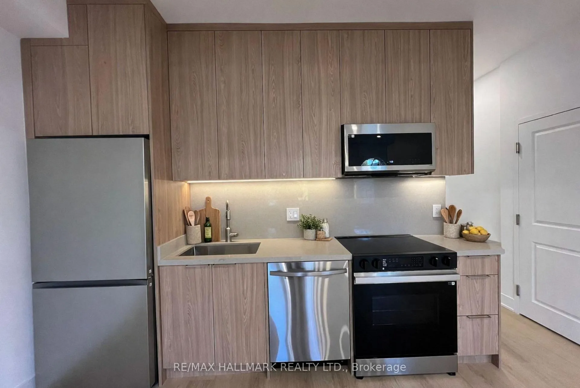 Photo 21 of Unit 2, 440 Parliament Street, Toronto, Moss Park — HOMEH