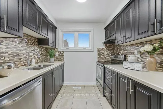 Photo 8 of 475 Bramalea Road, Brampton, Southgate — HOMEH