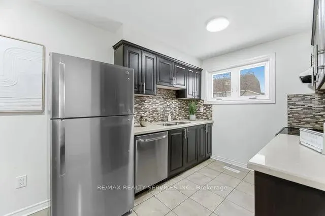 Photo 10 of 475 Bramalea Road, Brampton, Southgate — HOMEH