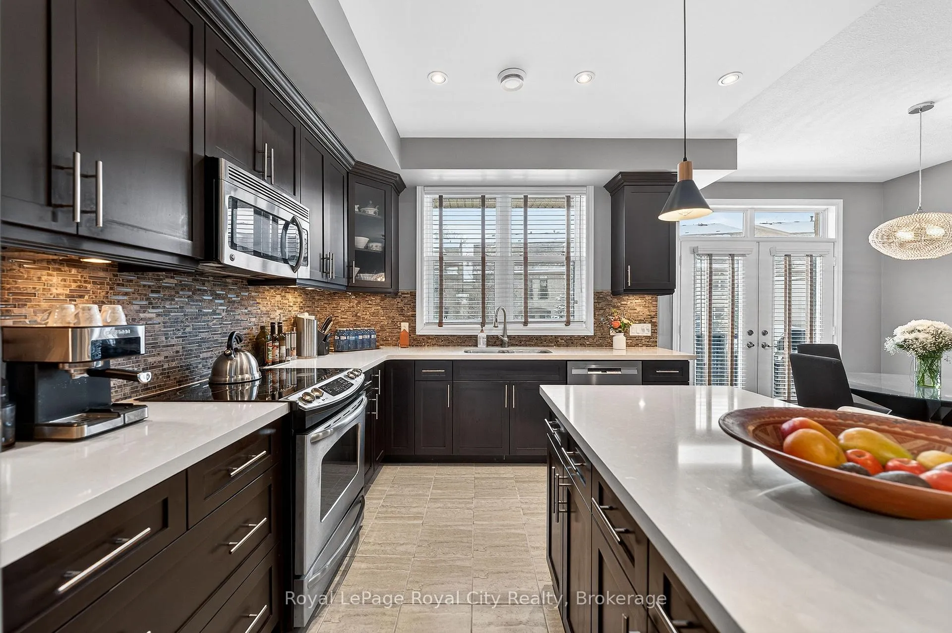 Photo 10 of 92 Cardigan Street, Guelph, Downtown — HOMEH