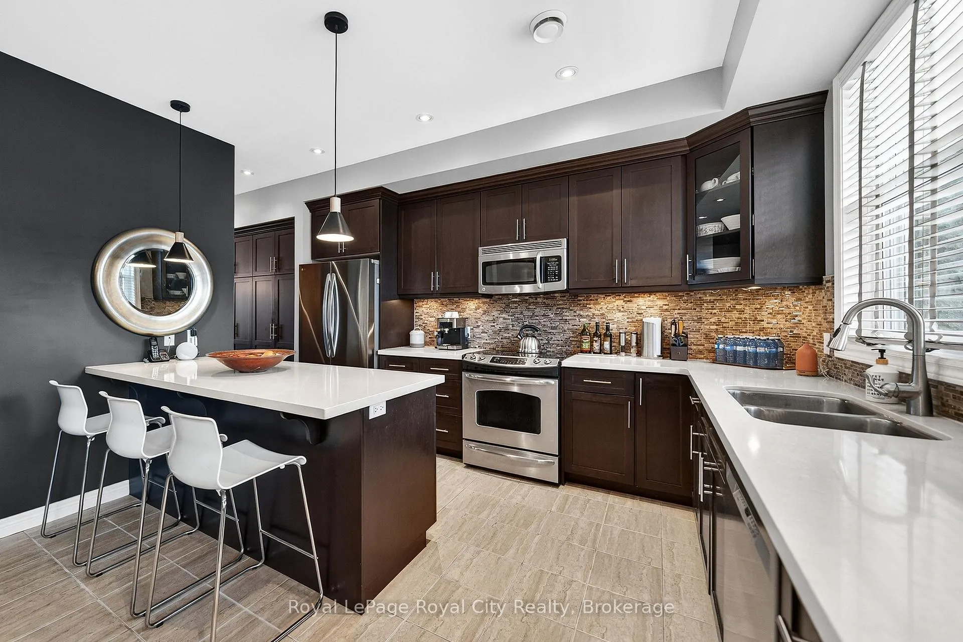 Photo 20 of 92 Cardigan Street, Guelph, Downtown — HOMEH