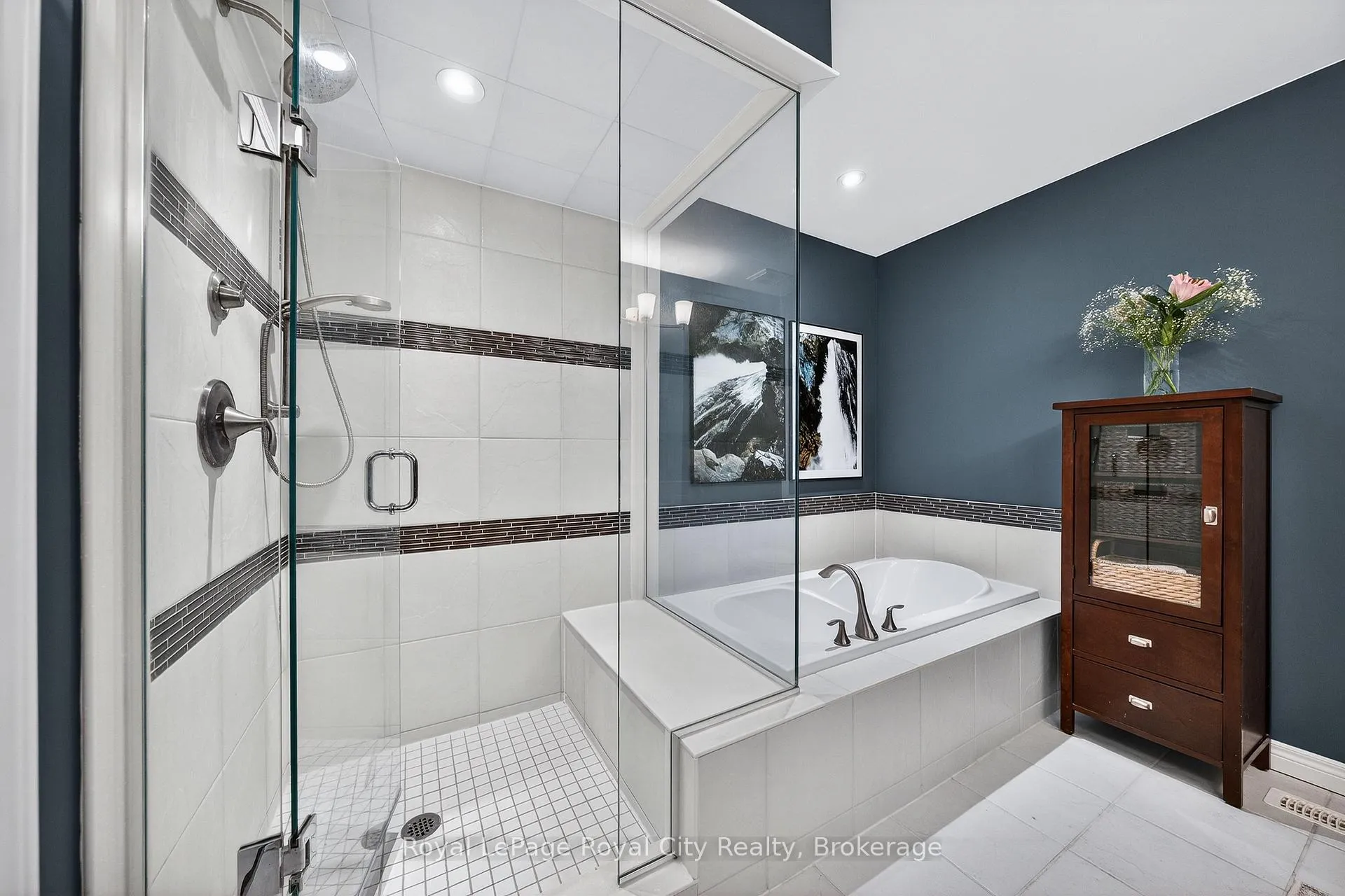 Photo 29 of 92 Cardigan Street, Guelph, Downtown — HOMEH