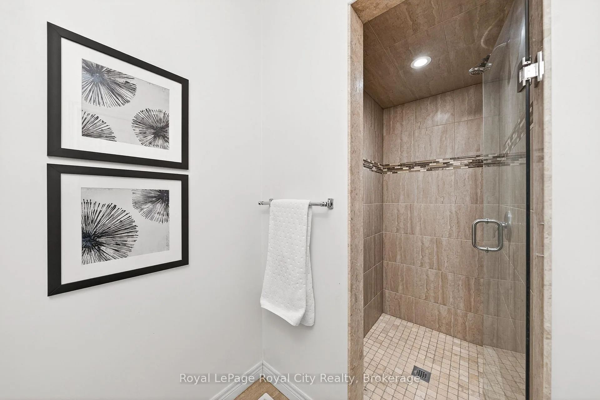 Photo 41 of 92 Cardigan Street, Guelph, Downtown — HOMEH
