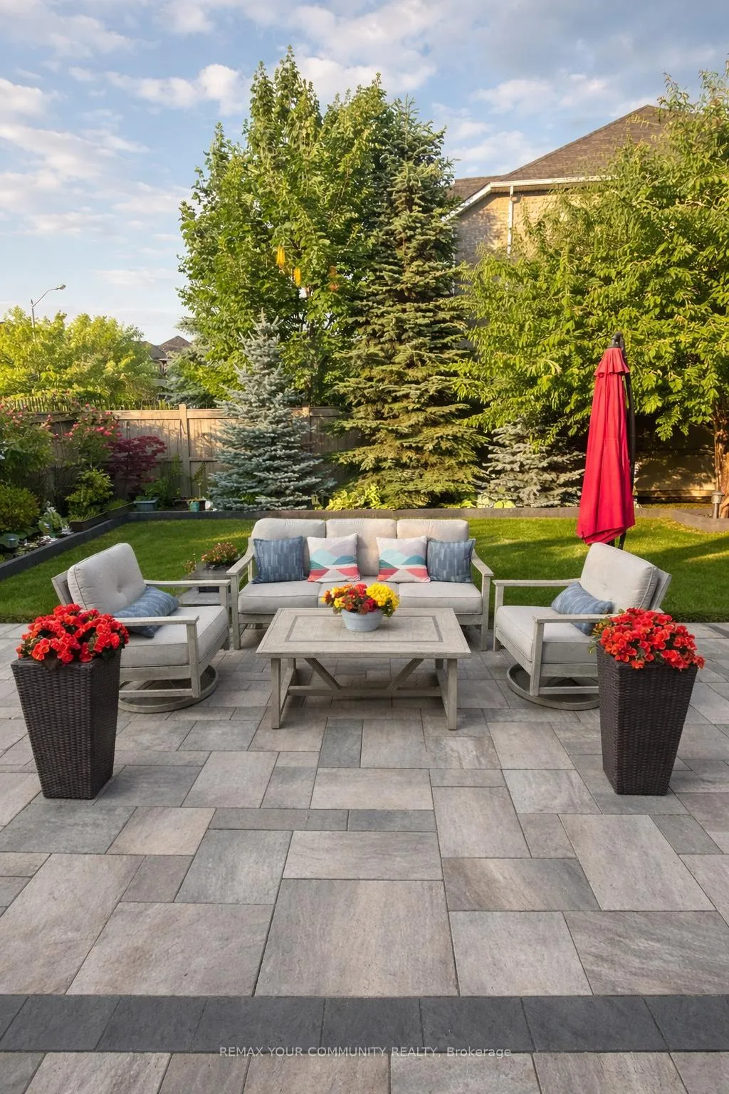 Photo 2 of 159 Golden Forest Road, Vaughan, Patterson — HOMEH