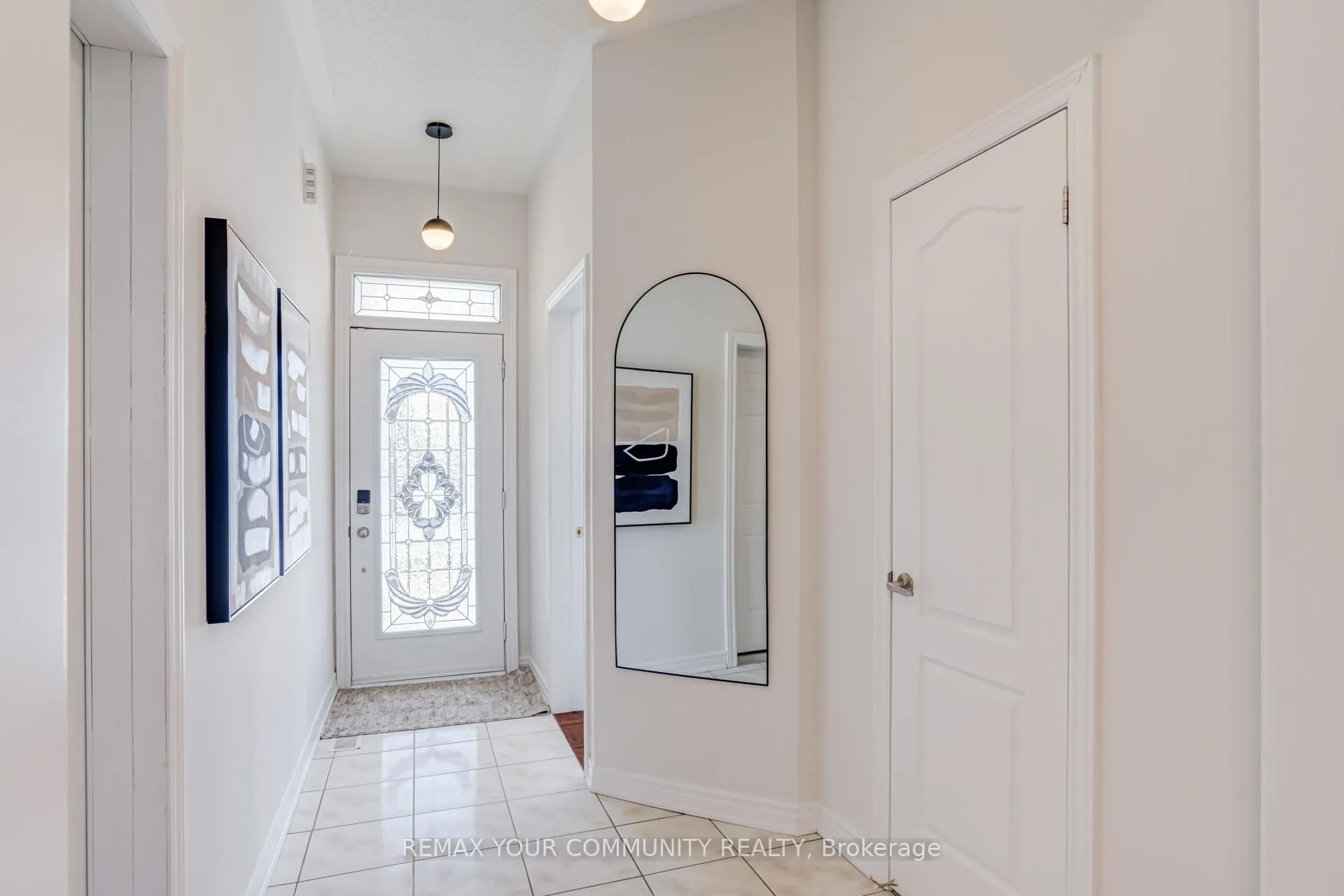 Photo 5 of 159 Golden Forest Road, Vaughan, Patterson — HOMEH