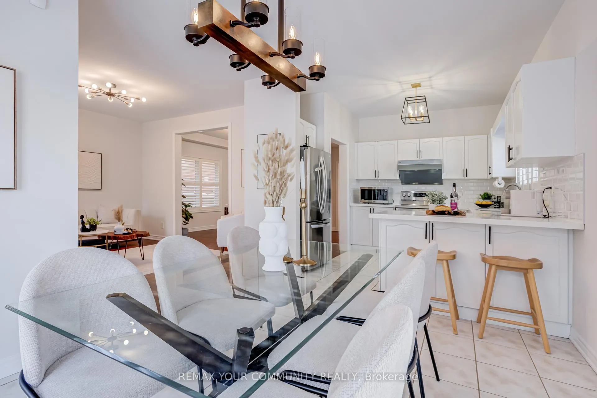 Photo 18 of 159 Golden Forest Road, Vaughan, Patterson — HOMEH