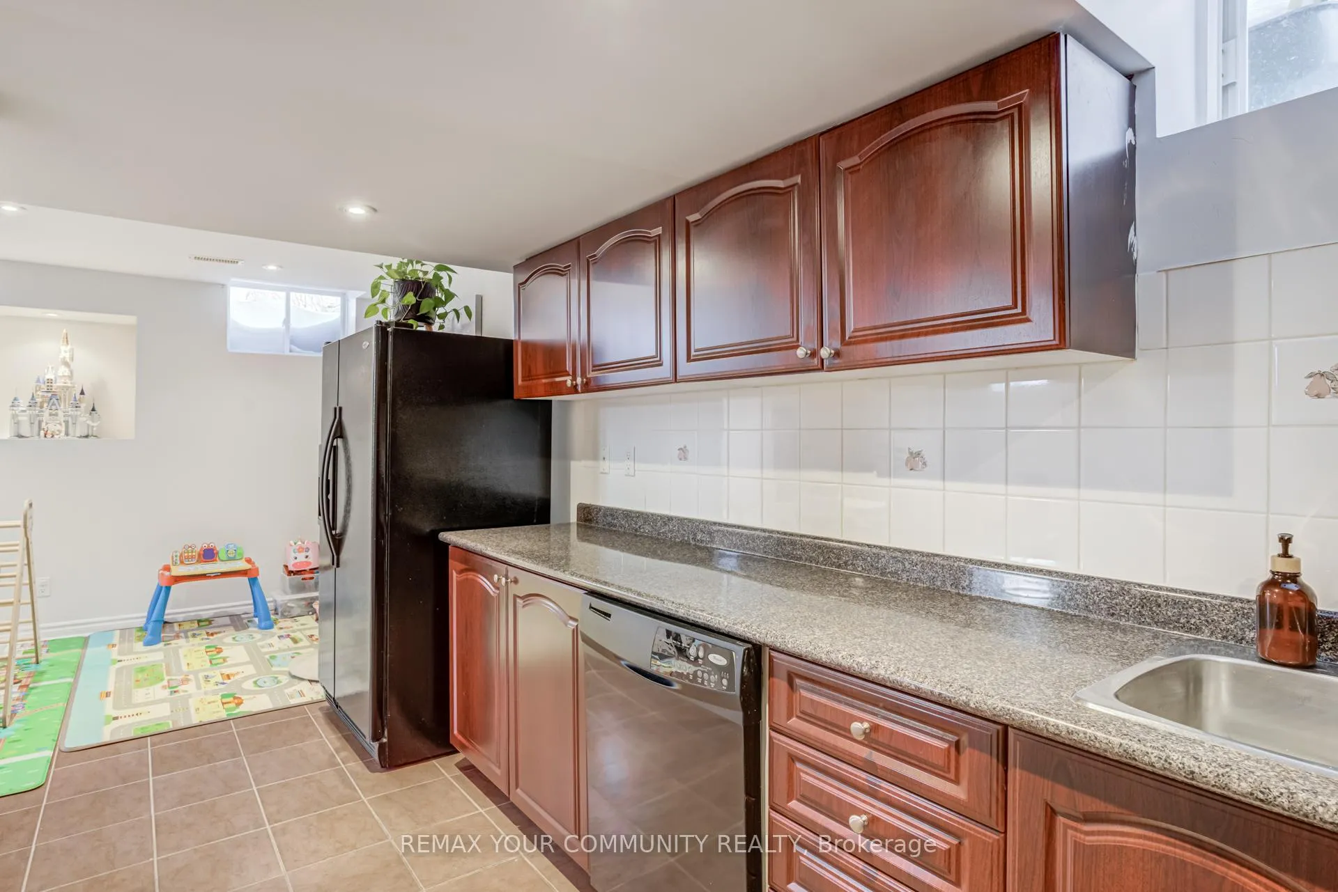 Photo 36 of 159 Golden Forest Road, Vaughan, Patterson — HOMEH