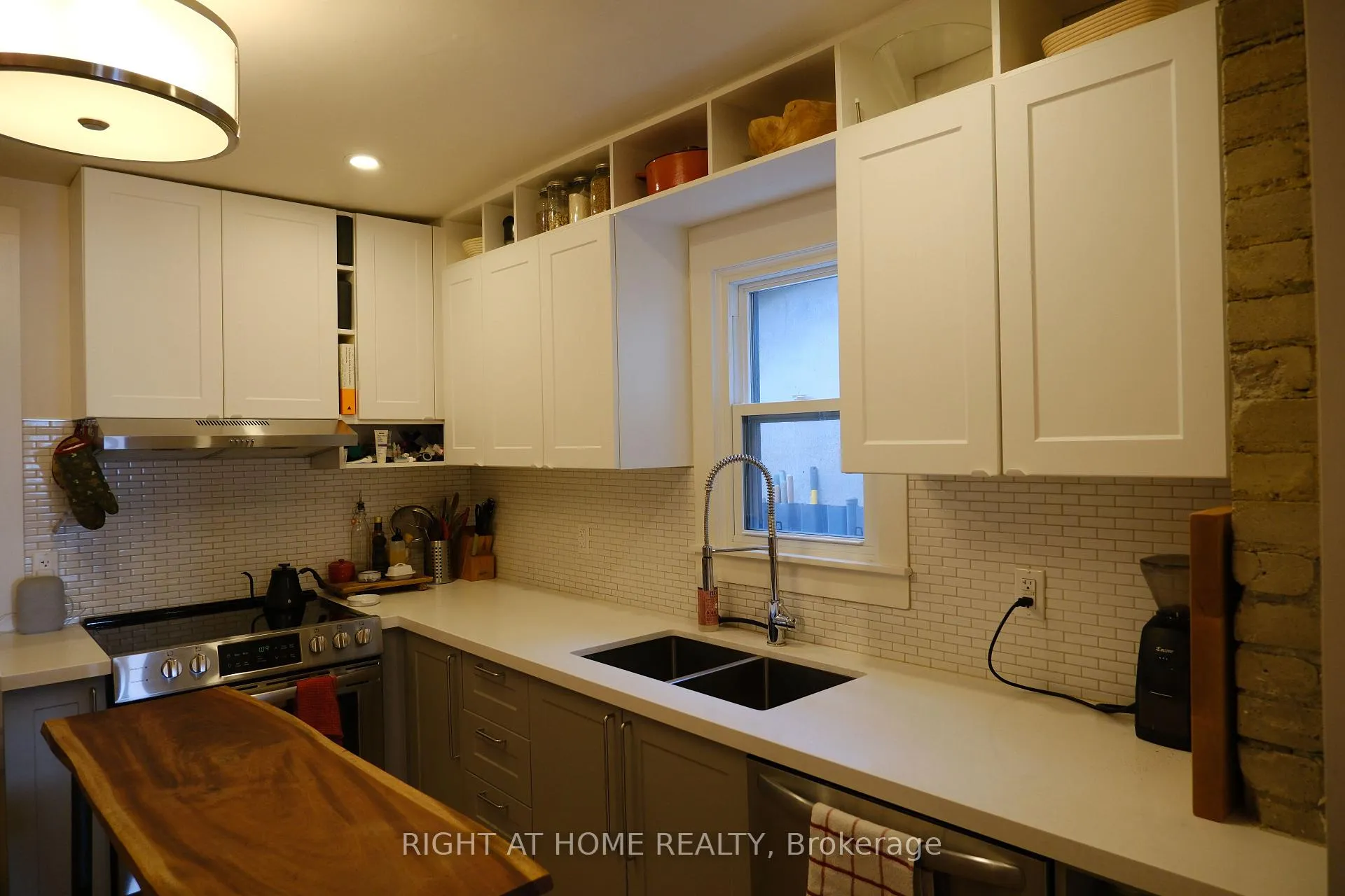 Photo 8 of 255 Old Weston Road, Toronto, Weston-Pellam Park — HOMEH