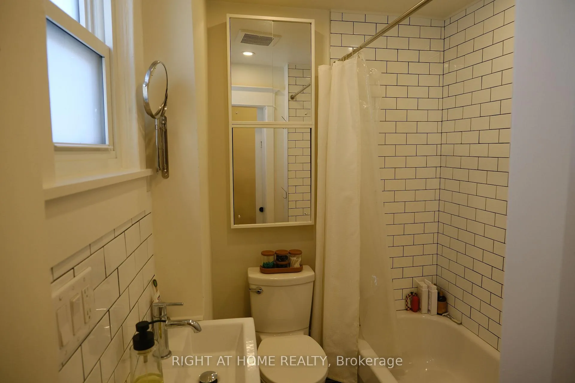 Photo 26 of 255 Old Weston Road, Toronto, Weston-Pellam Park — HOMEH