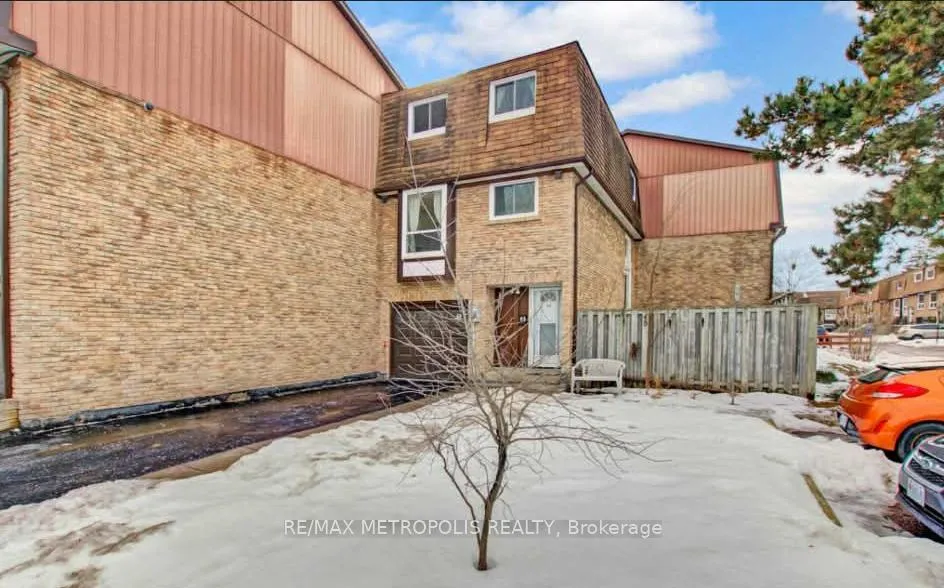 Photo 1 of Unit 48, 222 Pearson Street, Oshawa, O'Neill — HOMEH