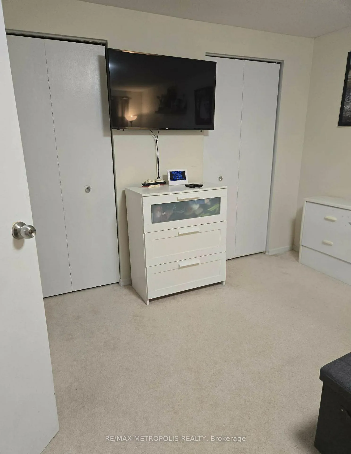 Photo 4 of Unit 48, 222 Pearson Street, Oshawa, O'Neill — HOMEH