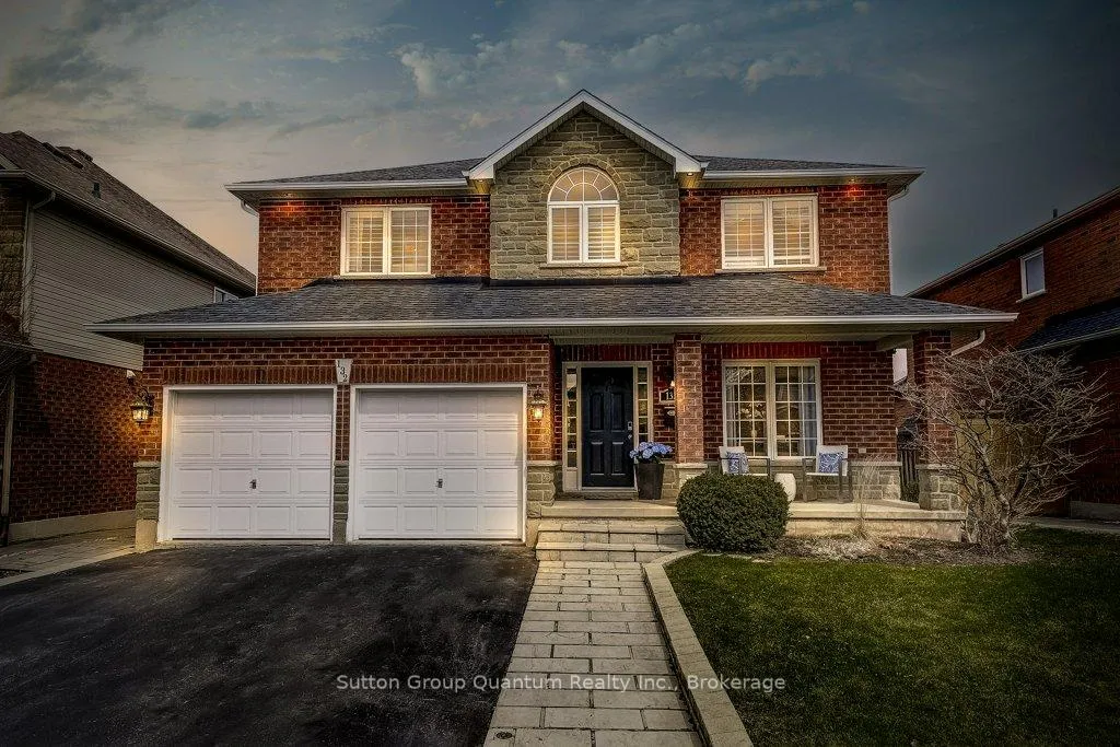 Photo 1 of 132 Eringate Drive, Hamilton, Stoney Creek Mountain — HOMEH