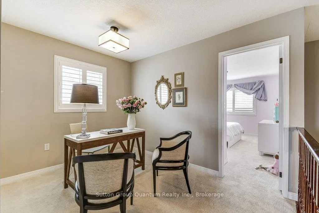 Photo 26 of 132 Eringate Drive, Hamilton, Stoney Creek Mountain — HOMEH