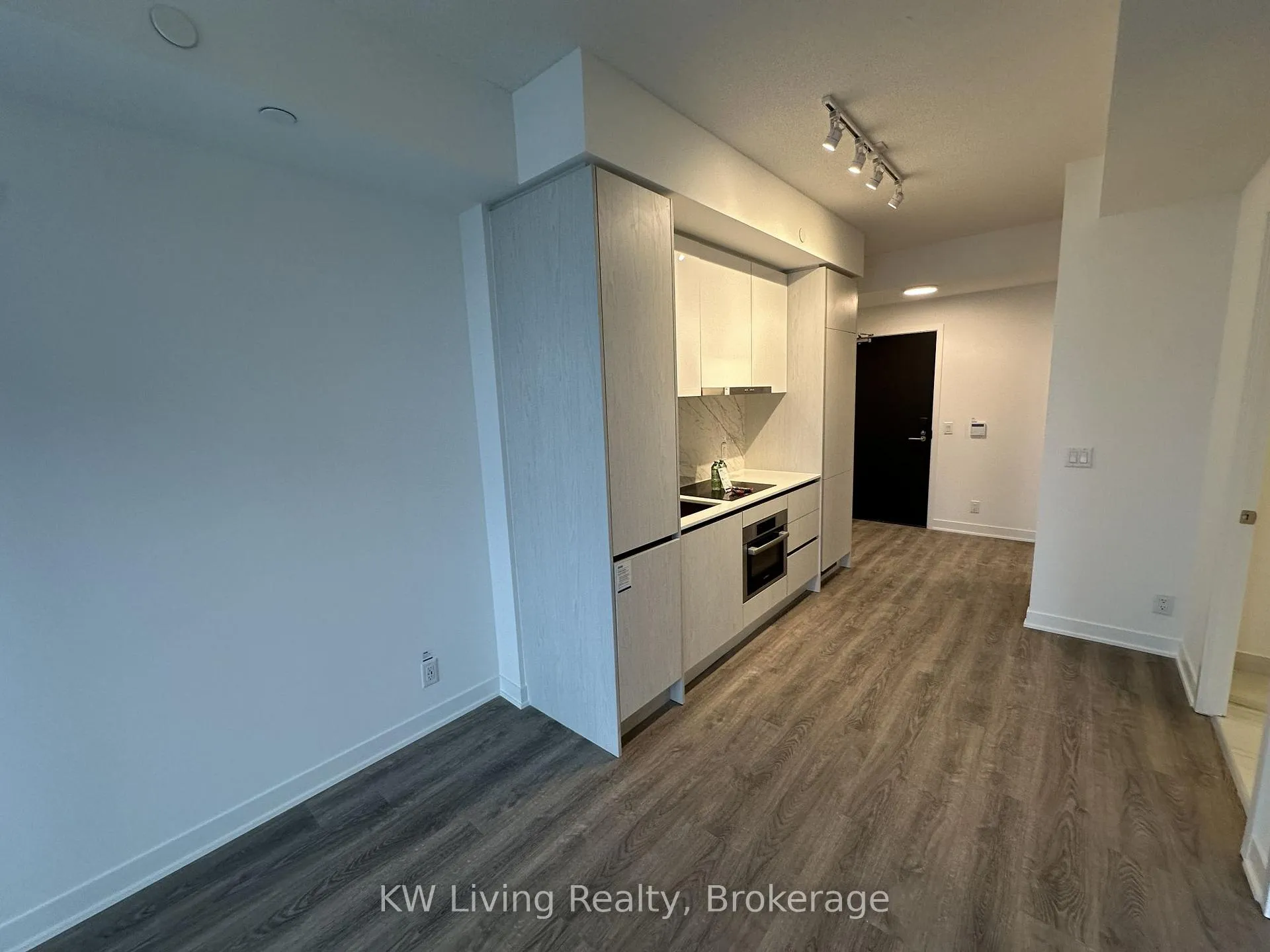 Photo 6 of Unit 1201, 180 Front Street E, Toronto, Moss Park — HOMEH