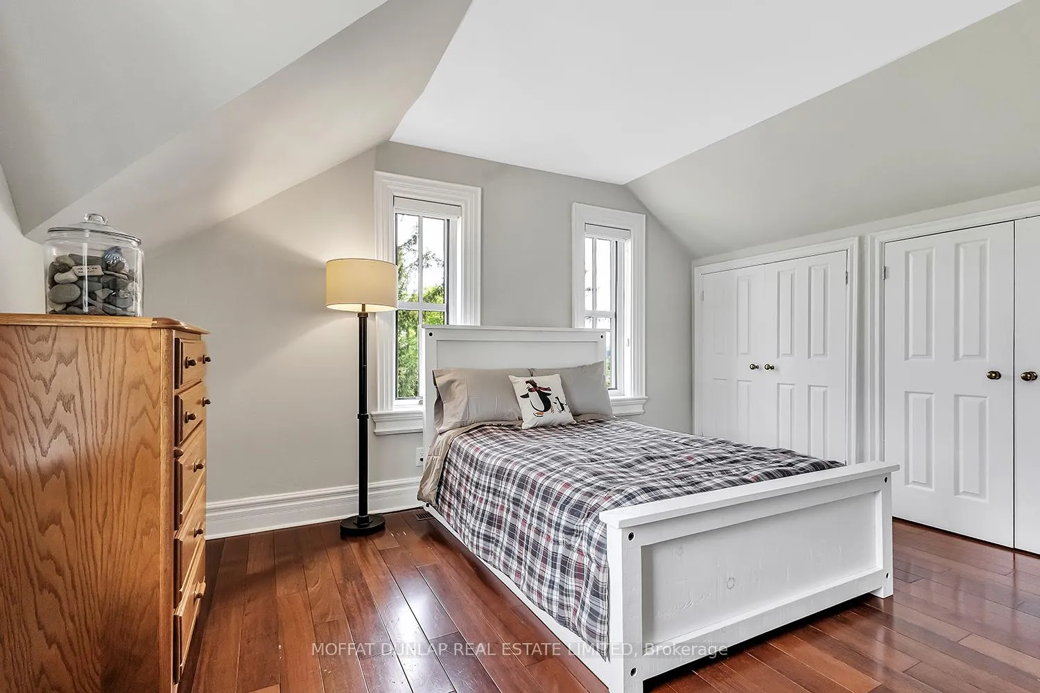 Photo 16 of 2052 Highpoint Side Road, Caledon, Alton — HOMEH