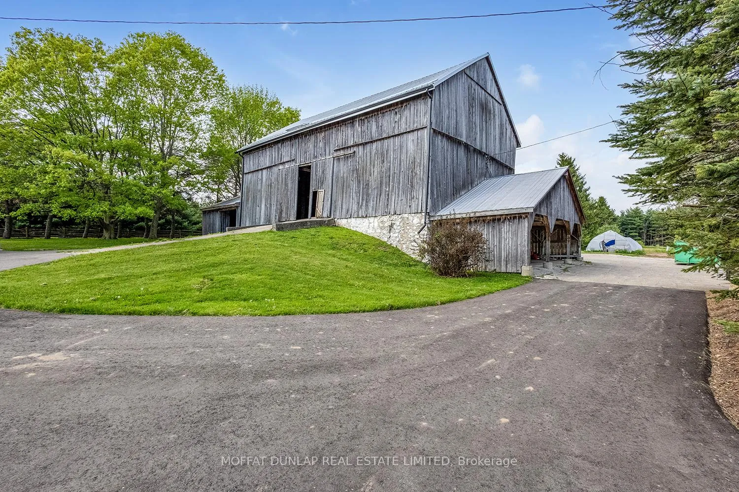 Photo 27 of 2052 Highpoint Side Road, Caledon, Alton — HOMEH