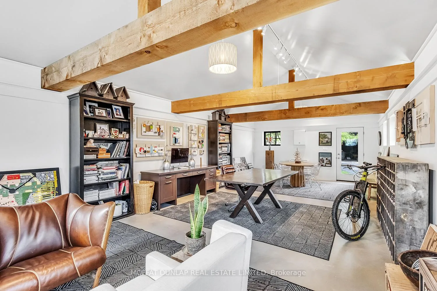 Photo 31 of 2052 Highpoint Side Road, Caledon, Alton — HOMEH