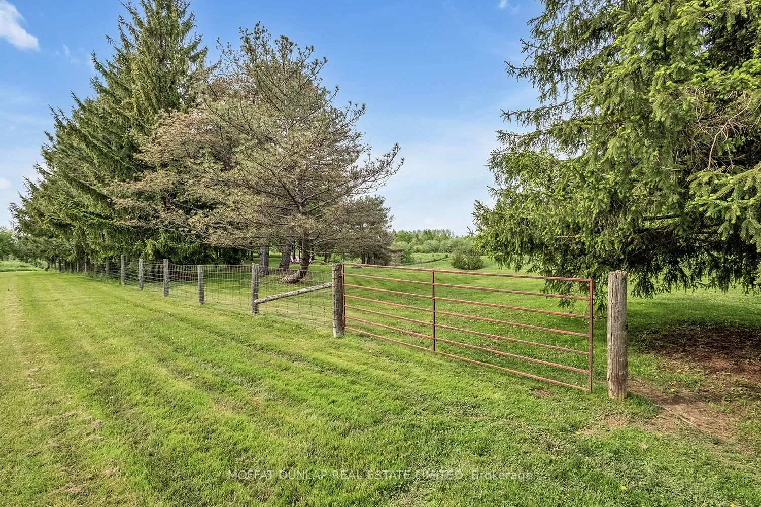 Photo 37 of 2052 Highpoint Side Road, Caledon, Alton — HOMEH
