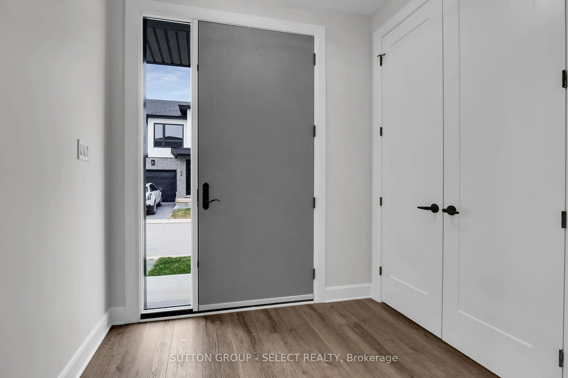 Photo 6 of Unit 203, 175 Doan Drive, Middlesex Centre, Rural Middlesex Centre — HOMEH