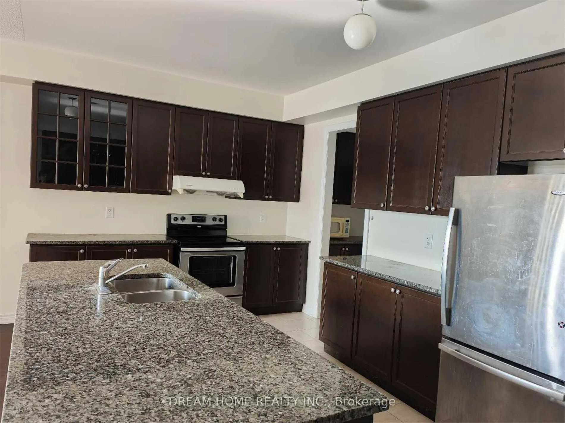 Photo 10 of 10587 Woodbine Avenue, Markham, Cathedraltown — HOMEH
