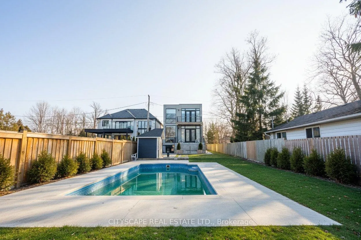 Photo 2 of 6 Campview Road, Hamilton, Stoney Creek — HOMEH