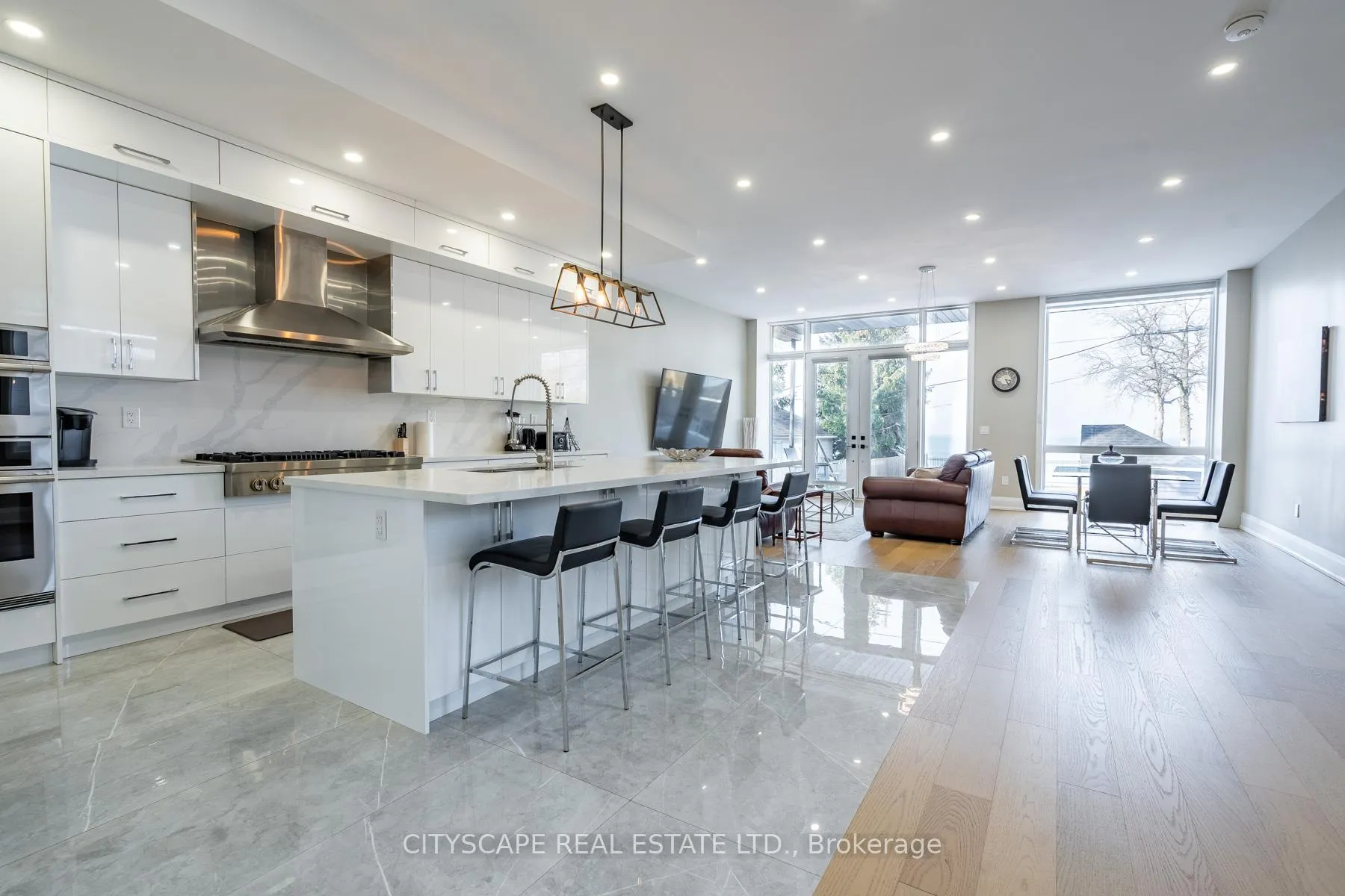 Photo 15 of 6 Campview Road, Hamilton, Stoney Creek — HOMEH