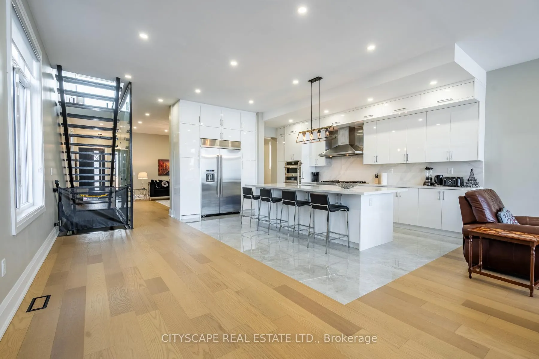 Photo 18 of 6 Campview Road, Hamilton, Stoney Creek — HOMEH