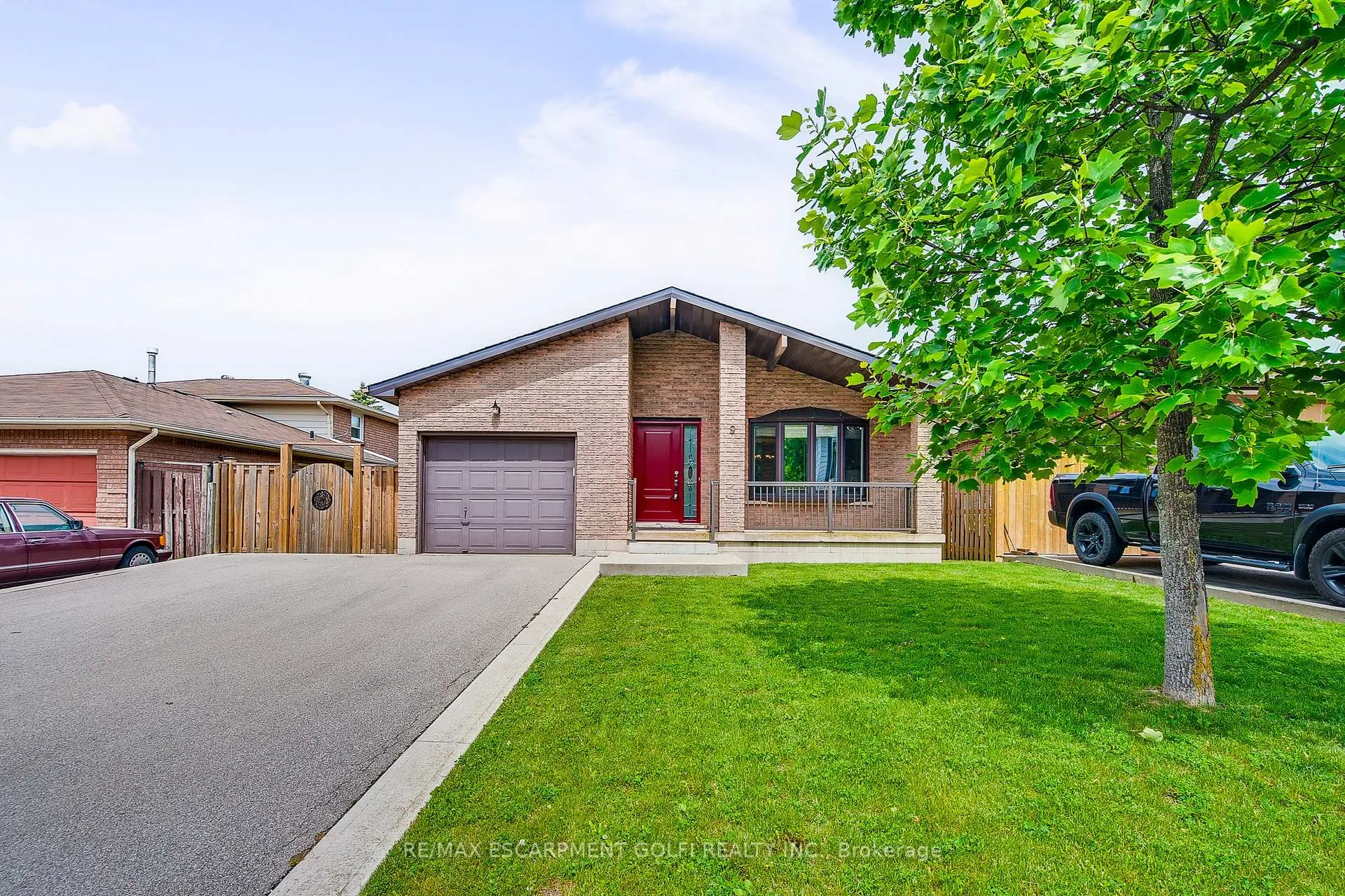 Front of 9 Valanna Court