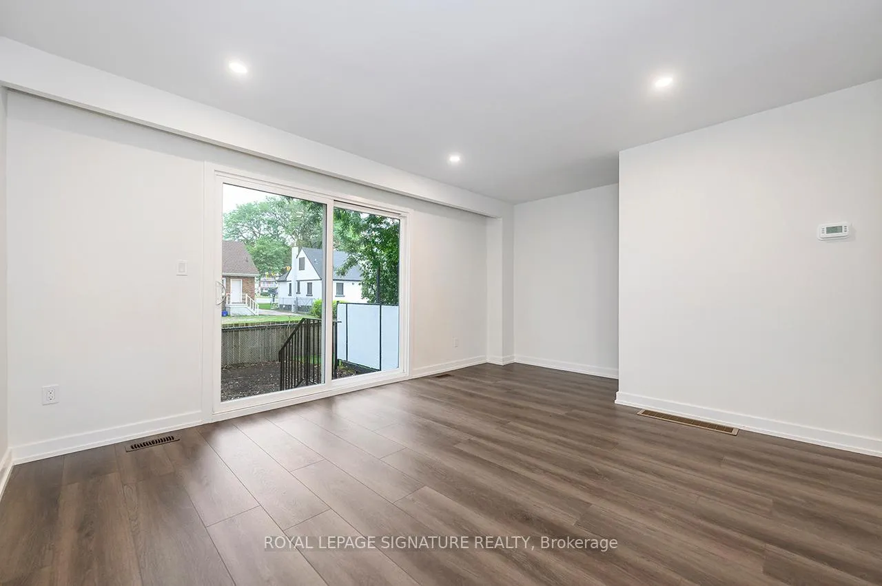Photo 10 of 28 Woodman Drive N, Hamilton, Kentley — HOMEH