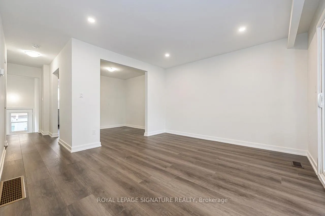 Photo 13 of 28 Woodman Drive N, Hamilton, Kentley — HOMEH