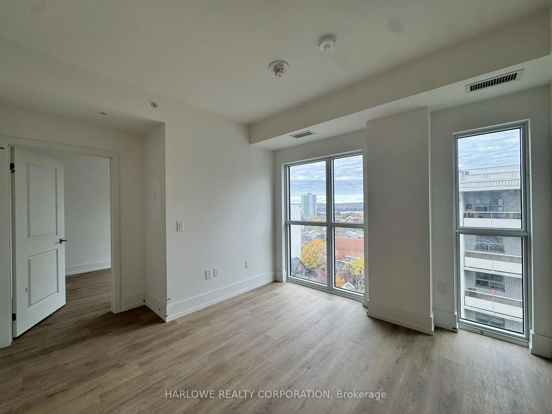 Photo 6 of Unit 1007, 206 King Street W, Hamilton, Central — HOMEH