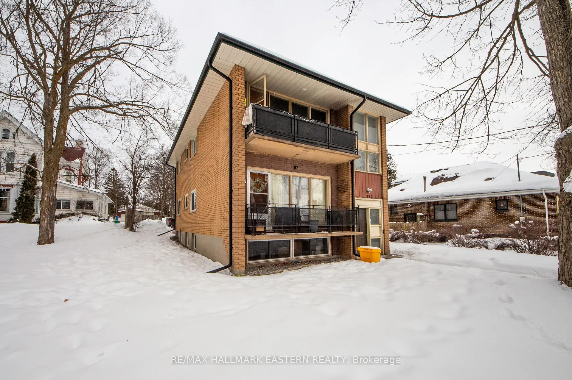 Photo 2 of 722 Chemong Road, Peterborough, Northcrest Ward 5 — HOMEH